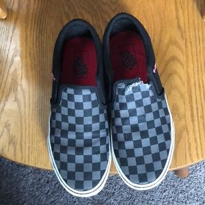 black and grey checkered vans